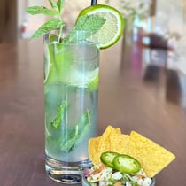 Wine mojito